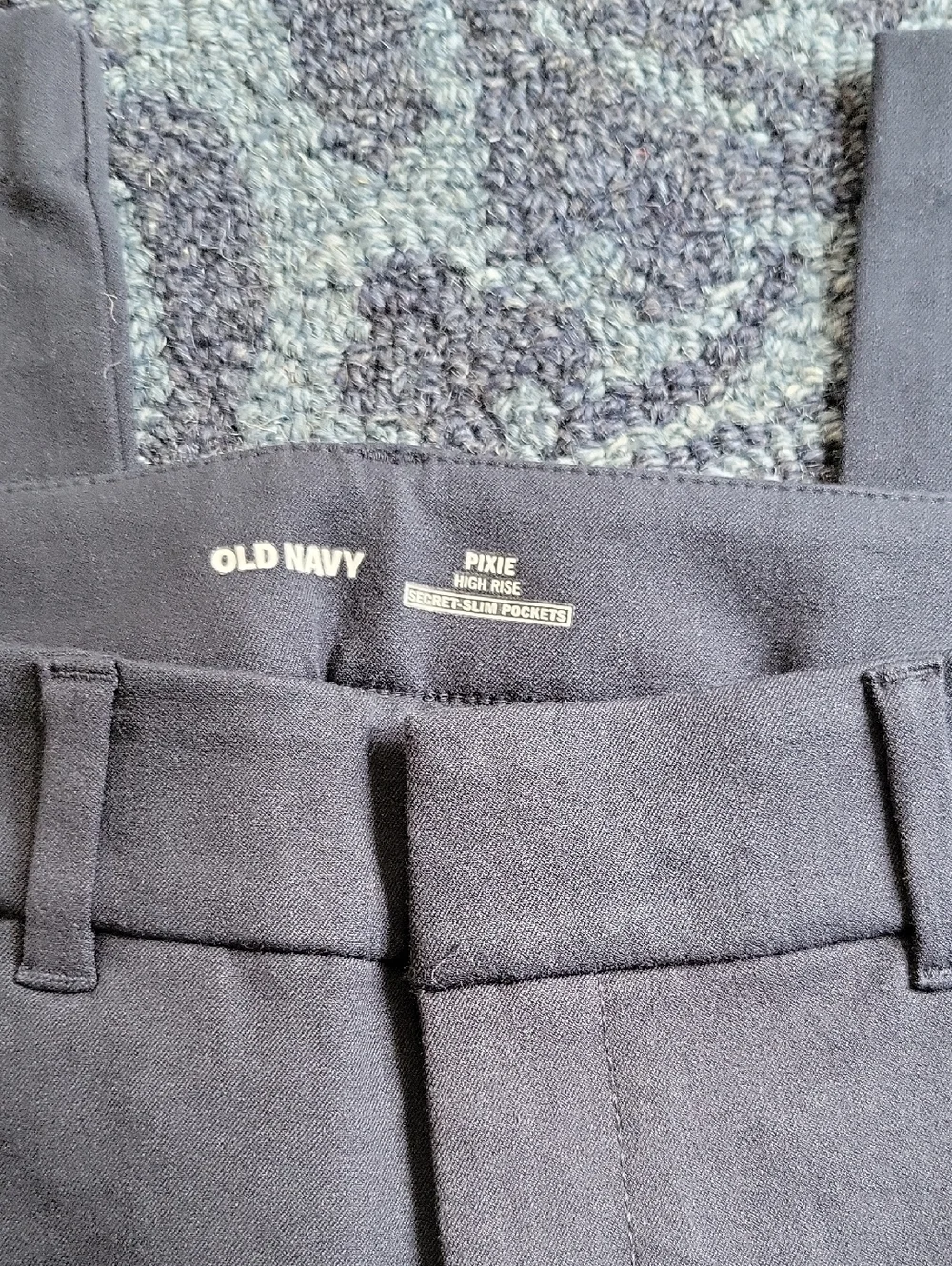 Bundle of Old Navy Pixie Pants - Picture 7 of 7
